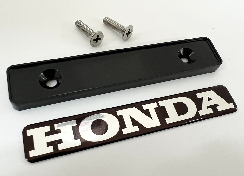 New !! 1981-82 Honda ATC 250r lower triple badge and mounting plate kit