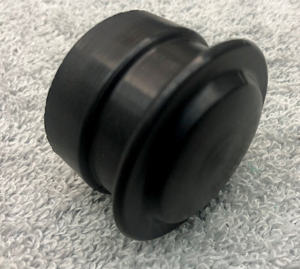 New Honda 1970-74 Rubber axle cap oem # 42325-918-000